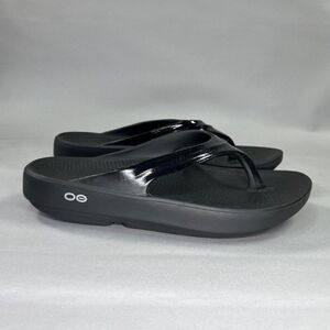 Oofos OOlala Sandals Women's Size 8 Black Recovery Running Toe Post Flip Flops